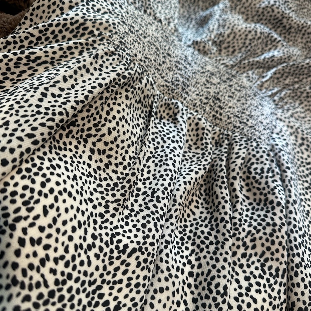 Promesa Black and White short Sleeve midi Dress - Picture 2 of 8